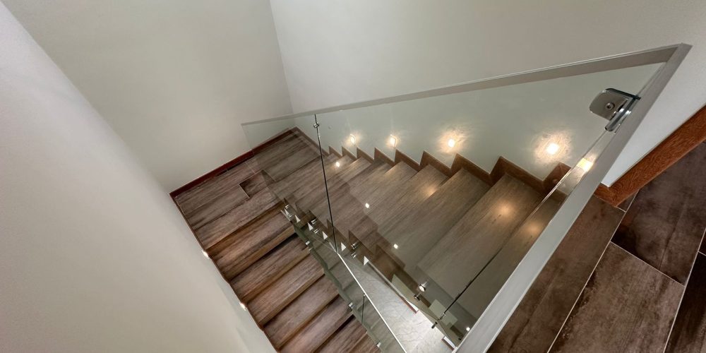 c33da772-cee3-4208-ba70-a6ab8ec5d237 (1)